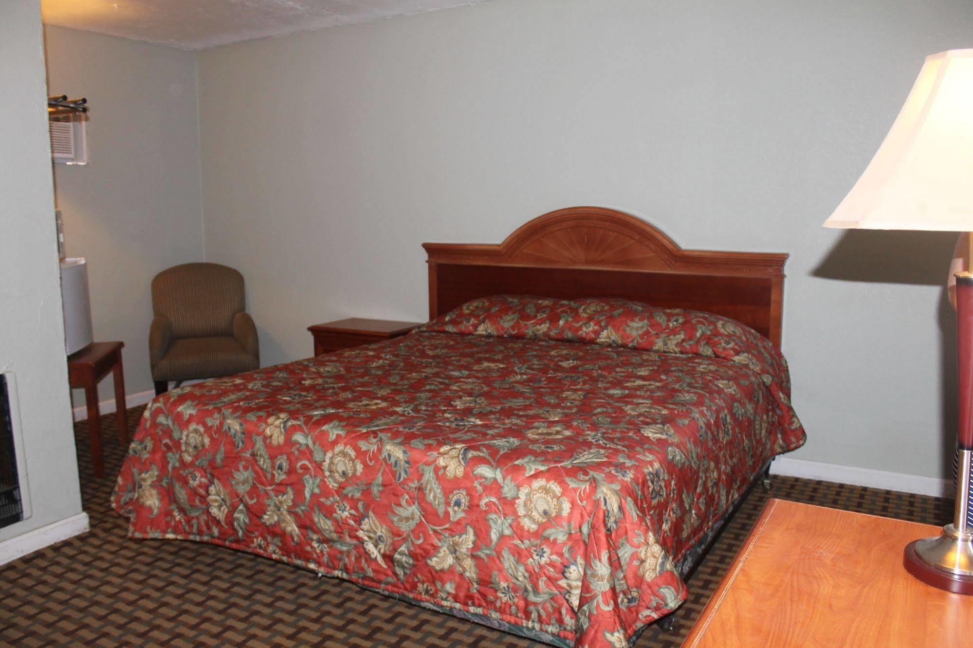 Coach N Four Motel Grass Valley Exterior foto
